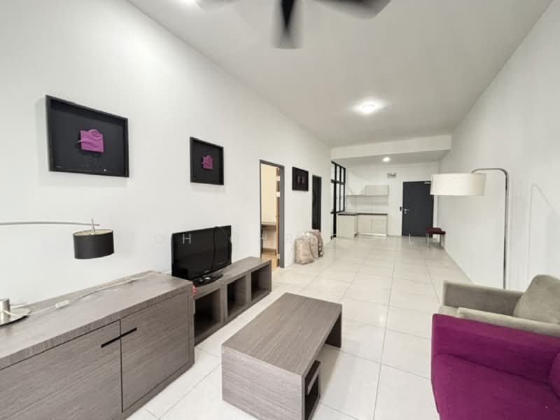 Servis Apartment untuk Disewa di The Glen - Toh Christal - Living Room - PropertyGuru.com.my