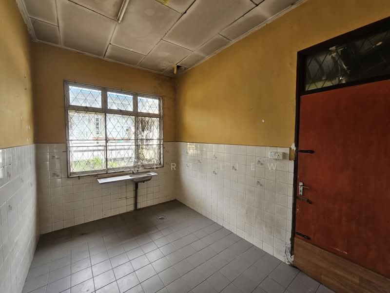 1-storey Terraced House for Sale in Senai (Johor) - Albert Liew - Kitchen - PropertyGuru.com.my