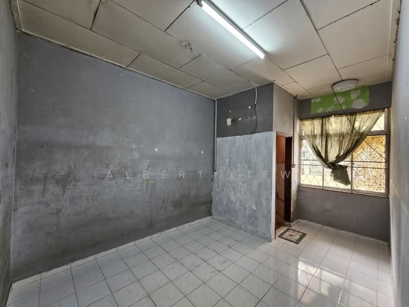 1-storey Terraced House for Sale in Senai (Johor) - Albert Liew - PropertyGuru.com.my