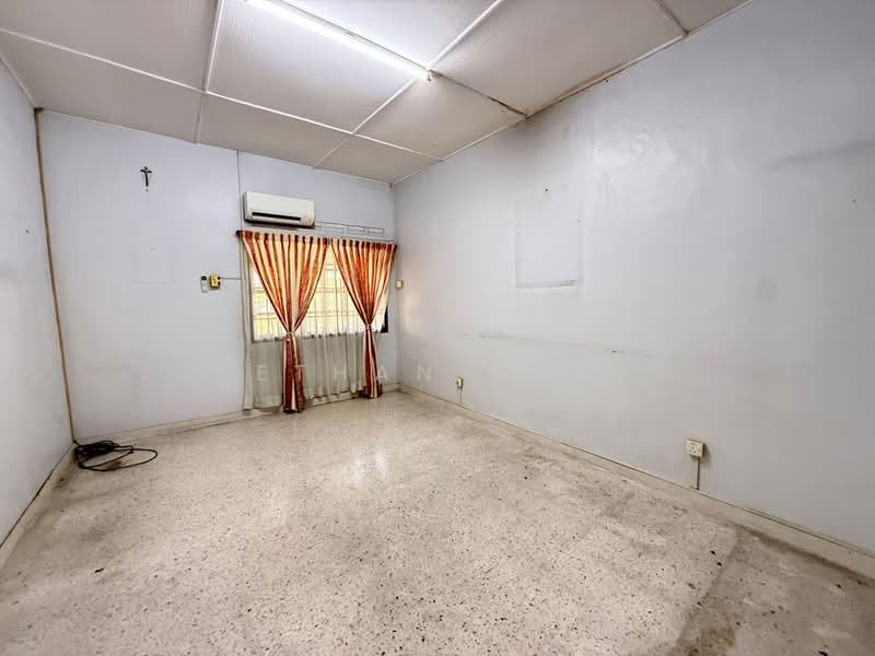 Rumah Berkembar untuk Dijual di Taman Sentosa (Johor Bahru) - Ethan Gan - PropertyGuru.com.my