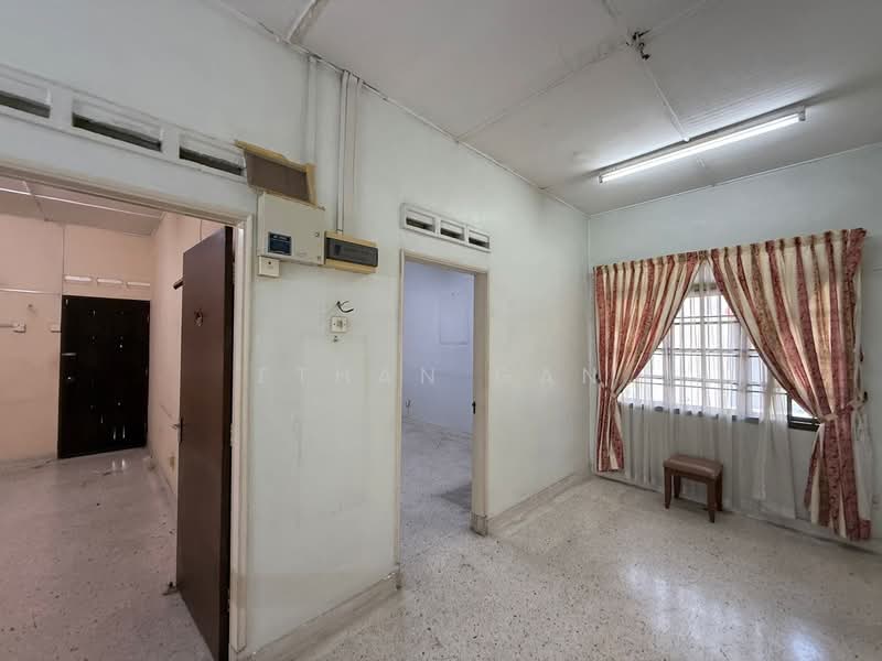 Rumah Berkembar untuk Dijual di Taman Sentosa (Johor Bahru) - Ethan Gan - PropertyGuru.com.my