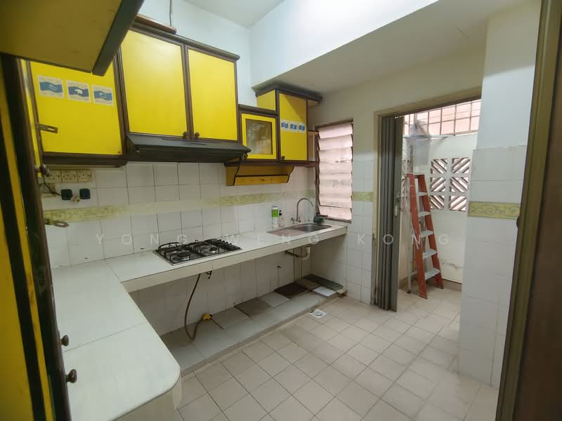 Kondominium untuk Disewa di Midah Ria Condominium - Yong Weng Kong - Kitchen - PropertyGuru.com.my