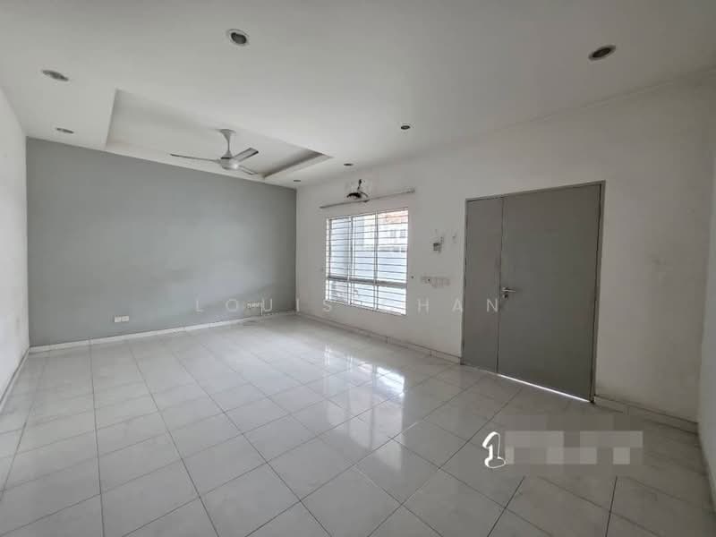 2-storey Terraced House for Sale in Setia Indah (Setia Alam) - Louis Chan - Living Room - PropertyGuru.com.my