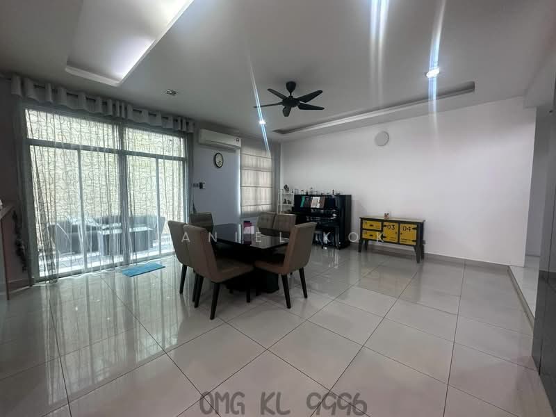 Rumah Berkembar untuk Dijual di Ambang Botanic (Klang) - Daniel Kok - Dining Room - PropertyGuru.com.my