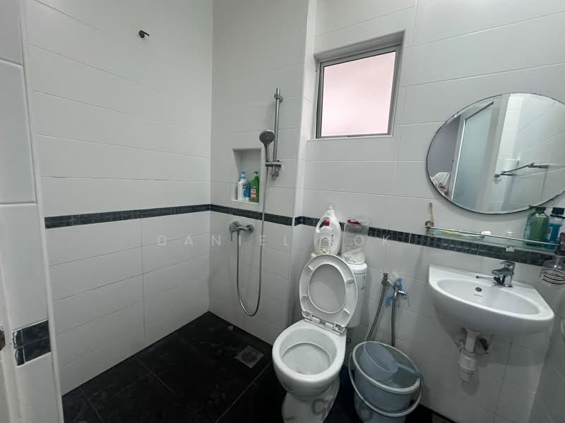 Rumah Berkembar untuk Dijual di Ambang Botanic (Klang) - Daniel Kok - Bathroom - PropertyGuru.com.my