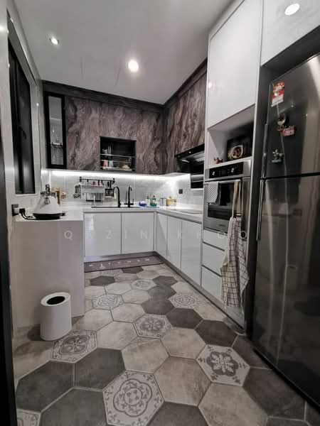Kondominium untuk Disewa di Upper East @ Tiger Lane - Qazin Khoo - Kitchen - PropertyGuru.com.my