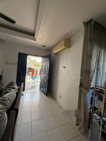 2-storey Terraced House for Sale in Setia Impian (Setia Alam) - Louis Chan - Living Room - PropertyGuru.com.my