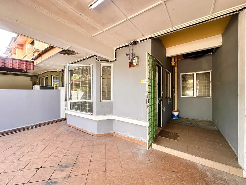 Rumah Teres 2 Tingkat untuk Dijual di Sungai Buloh (Selangor) - NORFADILAH ZAINUDDIN - Exterior - PropertyGuru.com.my