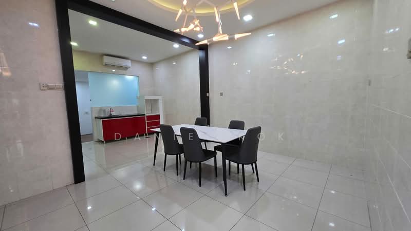 Rumah Berkembar untuk Dijual di Ambang Botanic (Klang) - Daniel Kok - Dining Room - PropertyGuru.com.my