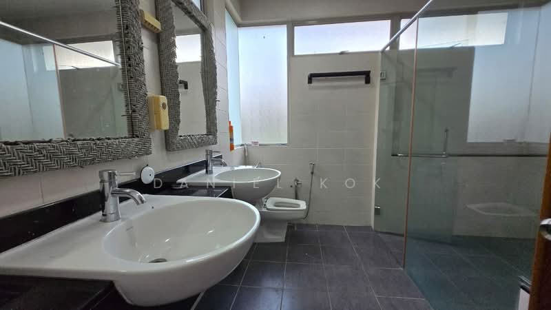 Rumah Berkembar untuk Dijual di Ambang Botanic (Klang) - Daniel Kok - Bathroom - PropertyGuru.com.my