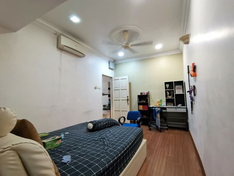 2-storey Terraced House for Sale in Alam Damai (Cheras) - Danilo Lim - PropertyGuru.com.my