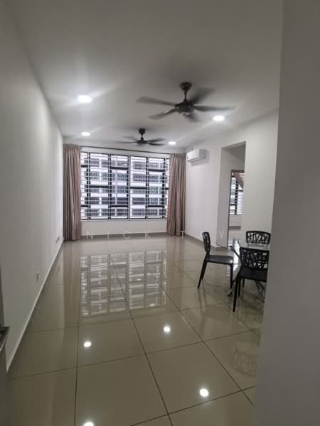 Pangsapuri untuk Dijual di Austin Regency (Pangsapuri Austin Perdana) - Nick Tay - Living Room - PropertyGuru.com.my