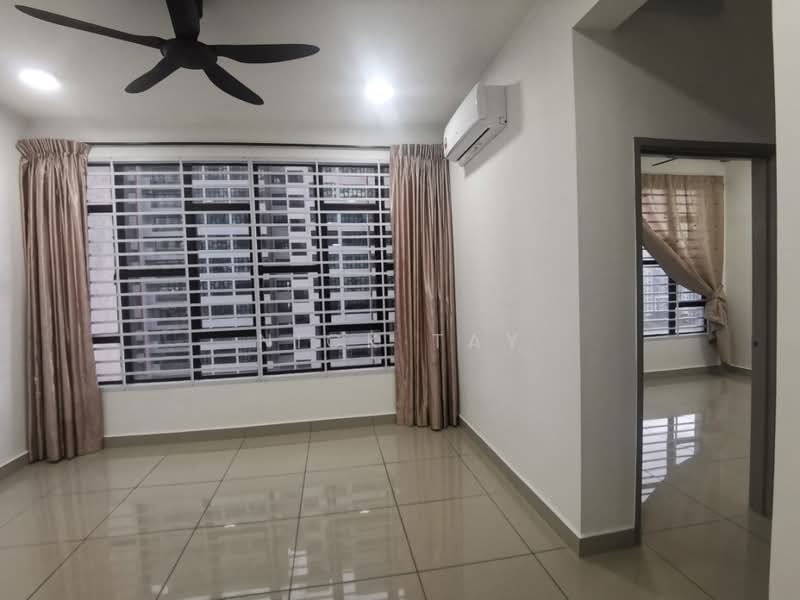 Pangsapuri untuk Dijual di Austin Regency (Pangsapuri Austin Perdana) - Nick Tay - Living Room - PropertyGuru.com.my