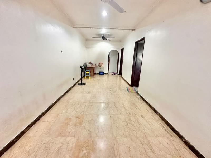 1-storey Terraced House for Sale in Bandar Saujana Putra (Tanjong Duabelas) - Mu'izz Halim - Living Room - PropertyGuru.com.my