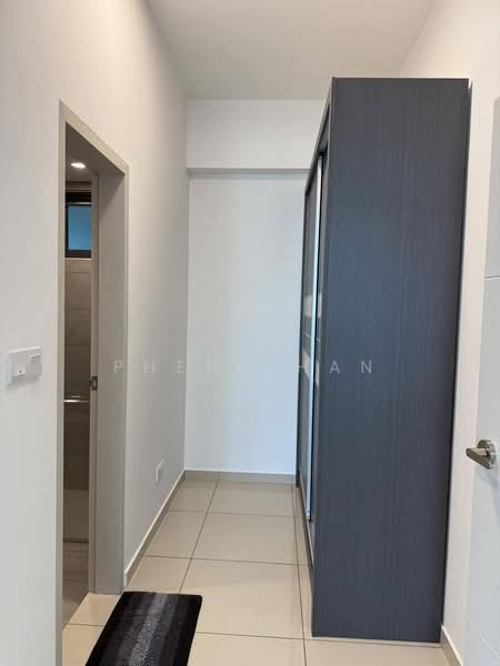 Kondominium untuk Disewa di Waterside Residence - Pheng Han - Corridor - PropertyGuru.com.my