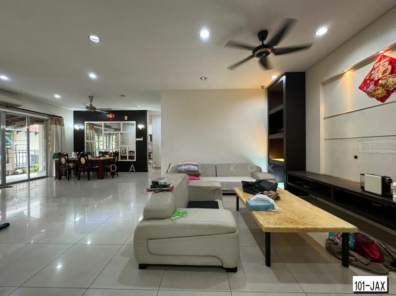 Rumah Berkembar untuk Dijual di Ambang Botanic (Klang) - Daniel Kok - Living Room - PropertyGuru.com.my