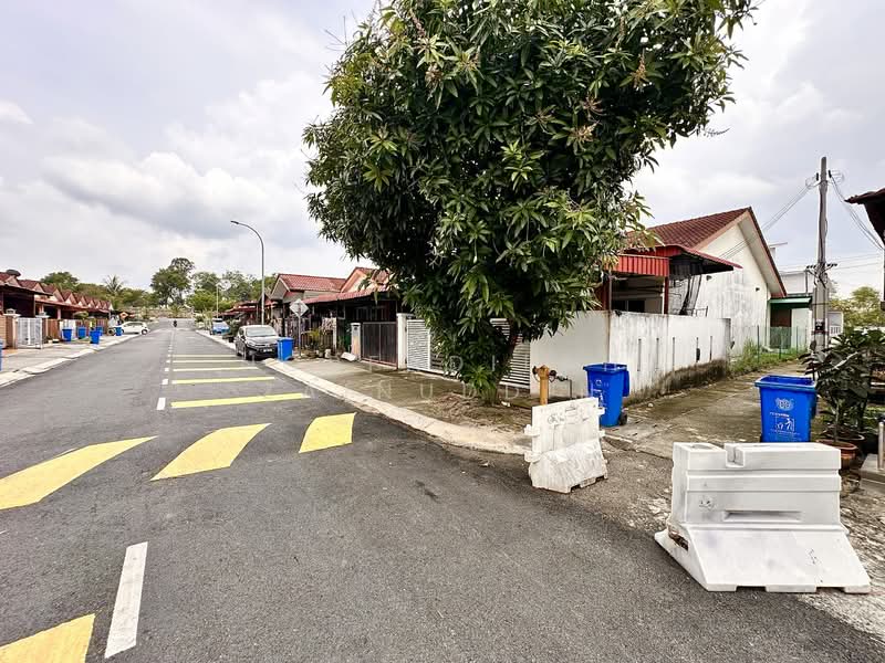 Rumah Teres 1 Tingkat untuk Dijual di Seksyen 30 (Shah Alam) - NORFADILAH ZAINUDDIN - Exterior - PropertyGuru.com.my