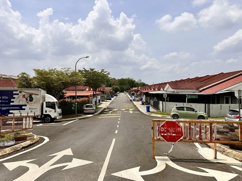 Rumah Teres 1 Tingkat untuk Dijual di Seksyen 30 (Shah Alam) - NORFADILAH ZAINUDDIN - Exterior - PropertyGuru.com.my