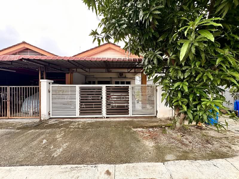Rumah Teres 1 Tingkat untuk Dijual di Seksyen 30 (Shah Alam) - NORFADILAH ZAINUDDIN - Exterior - PropertyGuru.com.my
