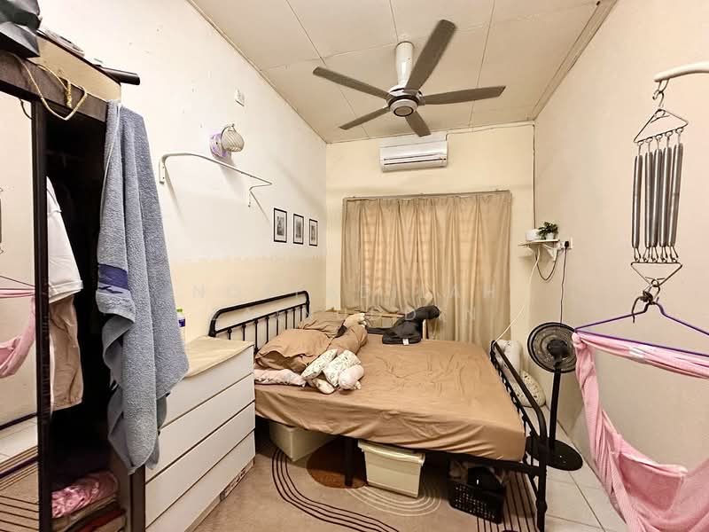 Rumah Teres 1 Tingkat untuk Dijual di Seksyen 30 (Shah Alam) - NORFADILAH ZAINUDDIN - Bedroom - PropertyGuru.com.my