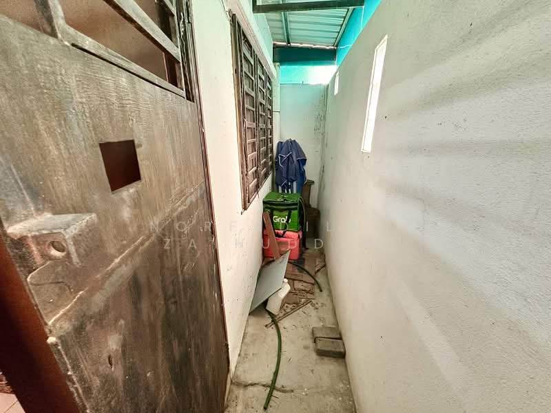Rumah Teres 1 Tingkat untuk Dijual di Seksyen 30 (Shah Alam) - NORFADILAH ZAINUDDIN - Exterior - PropertyGuru.com.my