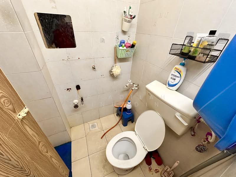 Rumah Teres 1 Tingkat untuk Dijual di Seksyen 30 (Shah Alam) - NORFADILAH ZAINUDDIN - Bathroom - PropertyGuru.com.my