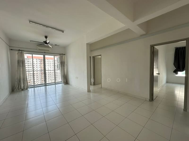 Condominium for Sale at The Golden Triangle Condominium - Simon Ooi - Living Room - PropertyGuru.com.my