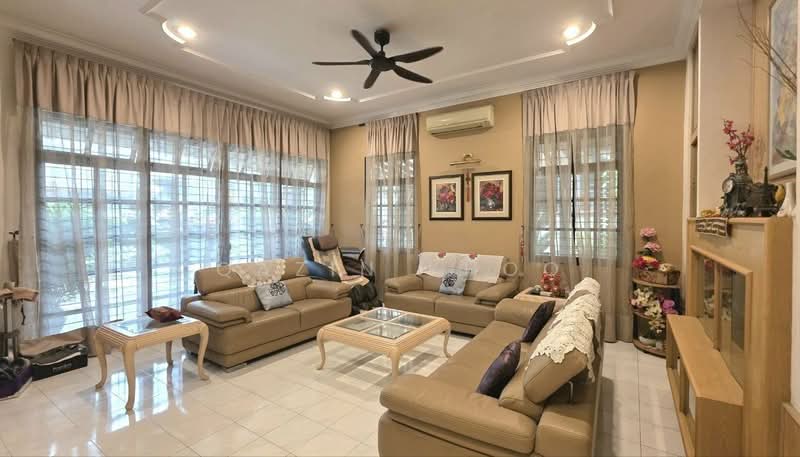 Bungalow for Sale in Taman Golf (Ipoh) - Qazin Khoo - Living Room - PropertyGuru.com.my
