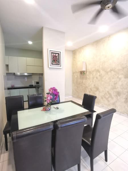 Pangsapuri untuk Dijual di Impian Senibong Apartment - Nick Tay - Dining Room - PropertyGuru.com.my