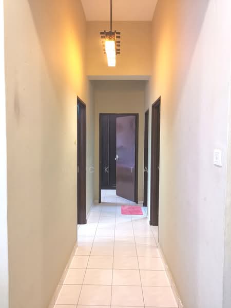 Pangsapuri untuk Dijual di Impian Senibong Apartment - Nick Tay - Corridor - PropertyGuru.com.my