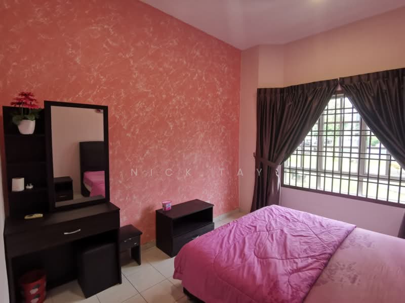 Pangsapuri untuk Dijual di Impian Senibong Apartment - Nick Tay - Bedroom - PropertyGuru.com.my