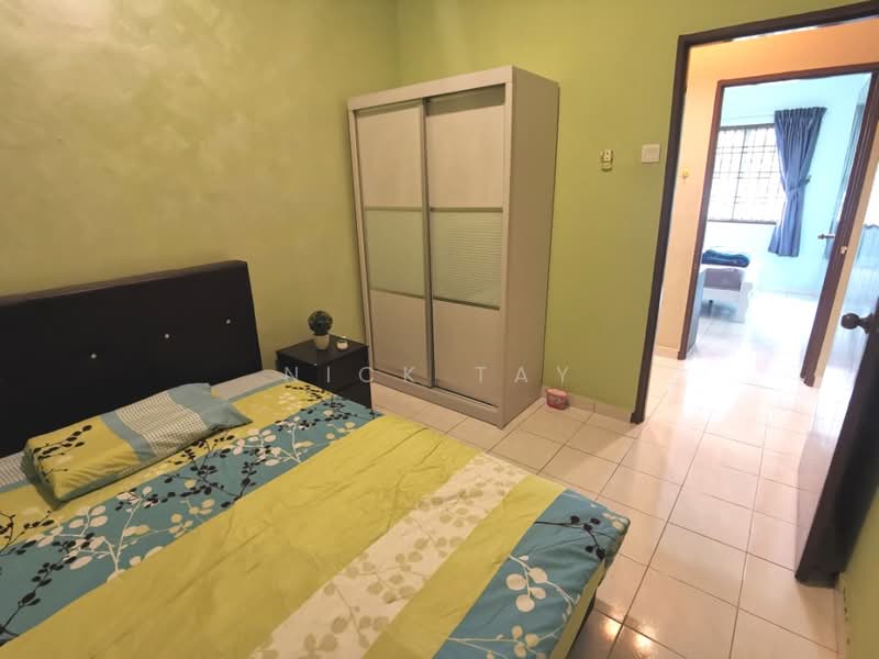 Pangsapuri untuk Dijual di Impian Senibong Apartment - Nick Tay - Bedroom - PropertyGuru.com.my