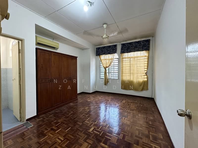 2-storey Terraced House for Sale in Puncak Alam (Selangor) - NORFADILAH ZAINUDDIN - Bedroom - PropertyGuru.com.my