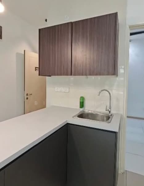 Service Residence for Sale at Vista Alam Serviced Apartment - Bing Bing - Kitchen - PropertyGuru.com.my
