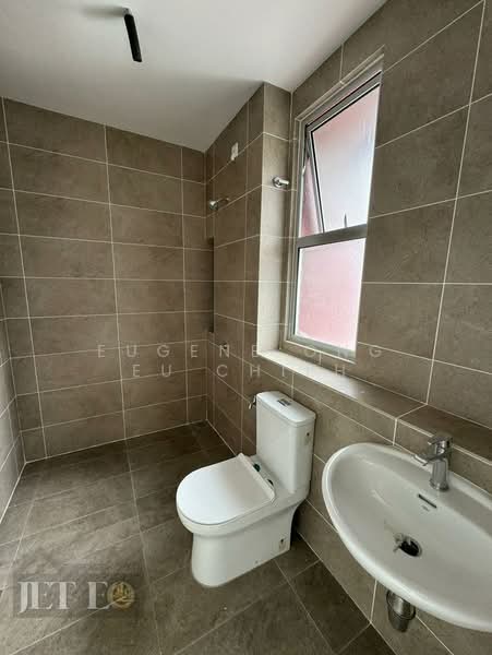 Rumah Teres 2 Tingkat untuk Dijual di Tanjong Duabelas (Selangor) - Eugene Ong Eu chieh - Bathroom - PropertyGuru.com.my