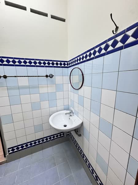 Rumah Teres 2 Tingkat untuk Dijual di Taman Pertama (Cheras) - Angel Ng - Bathroom - PropertyGuru.com.my