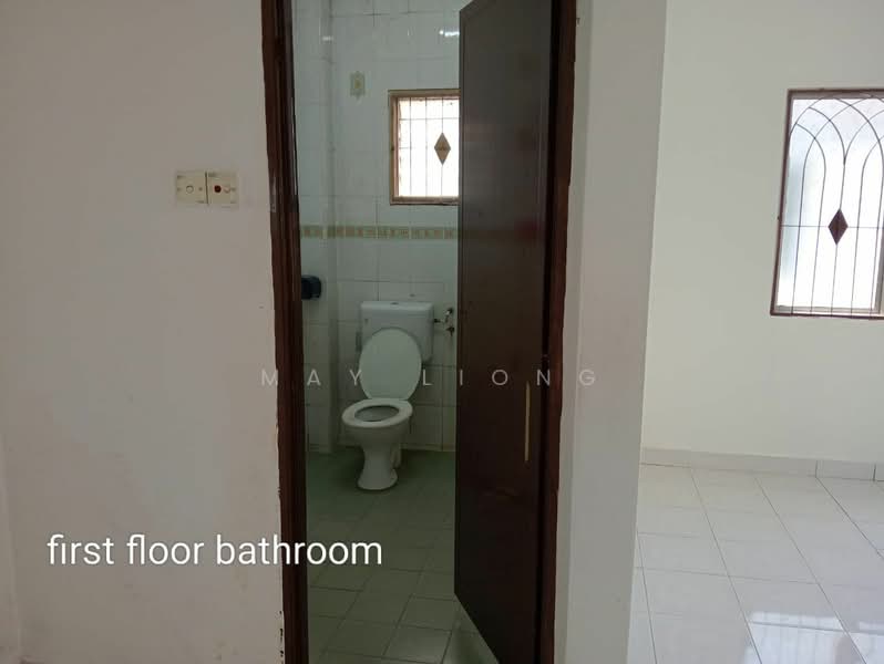 Rumah Teres 2 Tingkat untuk Dijual di Batu Caves (Selangor) - May Liong - Bathroom - PropertyGuru.com.my