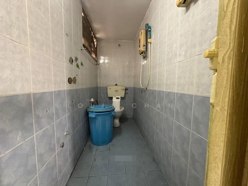 2-storey Terraced House for Sale in Taman Sentosa (Klang) - Louis Chan - Bathroom - PropertyGuru.com.my