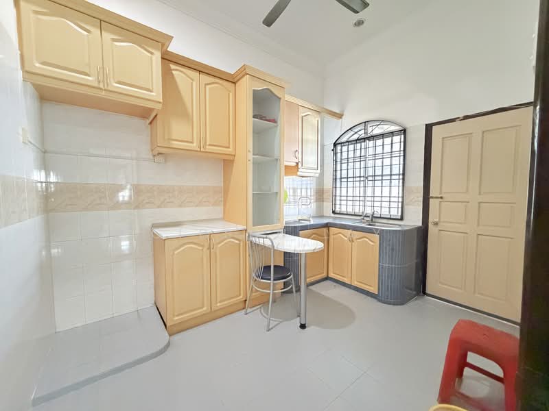 Rumah Berkembar untuk Dijual di Taman Delima (Kluang) - Gipson Lay - PropertyGuru.com.my