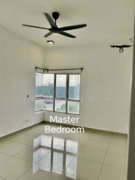 Kondominium untuk Disewa di The Wharf Residence - Vaness Chin - Master Bedroom - PropertyGuru.com.my