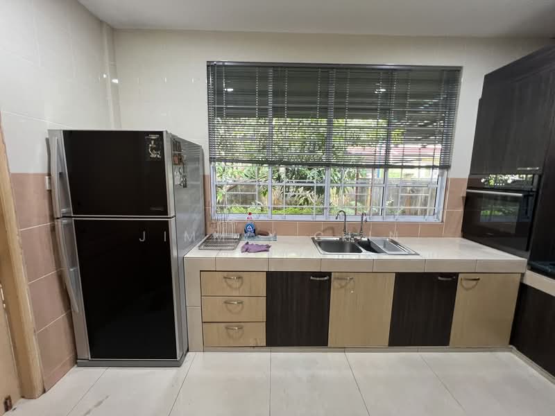 2-storey Terraced House for Sale in Taman Uni Garden (Samarahan) - Jimmyy Chin - Kitchen - PropertyGuru.com.my