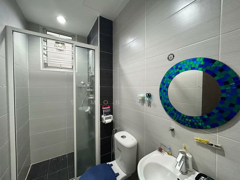 Kondominium untuk Dijual di Reflections Condominium - Simon Ooi - Bathroom - PropertyGuru.com.my