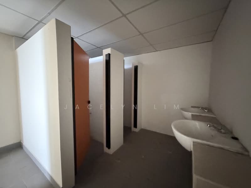 Kilang untuk Disewa di Pasir Gudang (Johor) - Jacelyn Lim - Bathroom - PropertyGuru.com.my