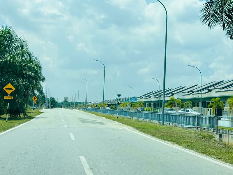 Agricultural Land for Sale in Banting (Selangor) - Kelvin Chan - Exterior - PropertyGuru.com.my
