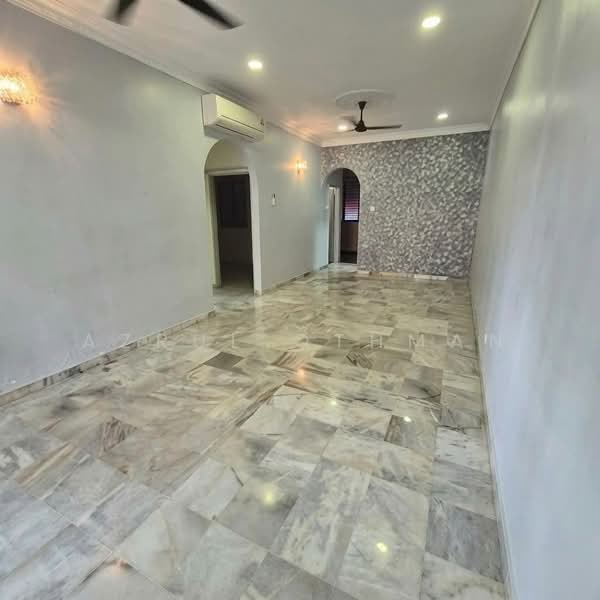 Rumah Teres 1-Tingkat untuk Dijual di Seremban Jaya (Negeri Sembilan) - Azrul Othman - Living Room - PropertyGuru.com.my