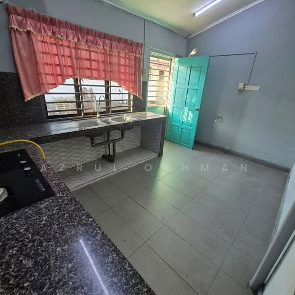 Rumah Teres 1-Tingkat untuk Dijual di Seremban Jaya (Negeri Sembilan) - Azrul Othman - Kitchen - PropertyGuru.com.my
