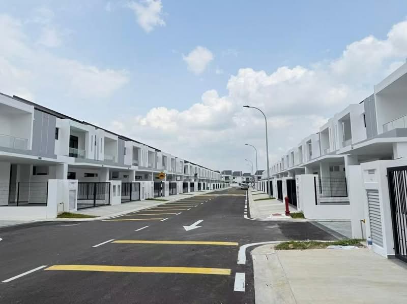 2-storey Terraced House for Rent in Bandar Putra (Kulai) - JH Yap - Exterior - PropertyGuru.com.my