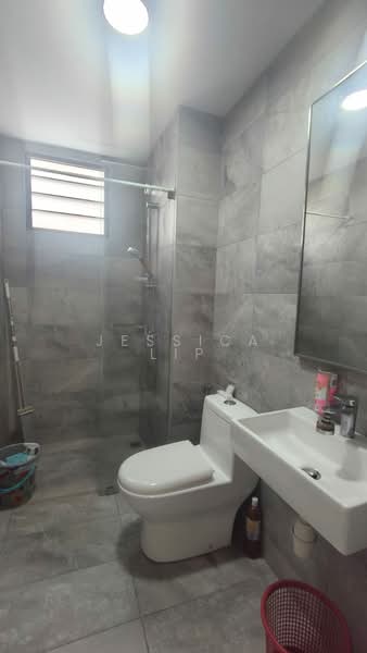 Servis Apartment untuk Disewa di Equine Residence - Jessica Lip - Bathroom - PropertyGuru.com.my