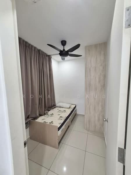 Service Residence for Rent at Kenwingston Avenue - Rohani Daud - Bedroom - PropertyGuru.com.my