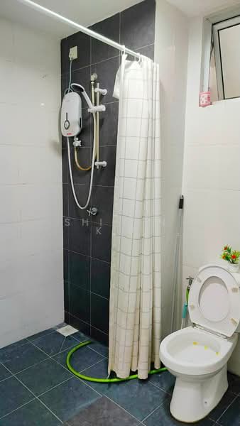 Service Residence for Rent at Maxim Citylights @ Sentul KL - Shi Xin Kim - Bathroom - PropertyGuru.com.my